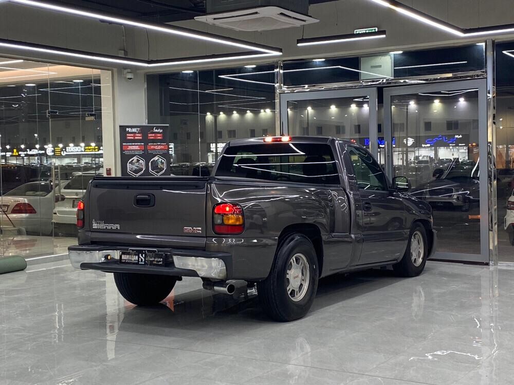 GMC Sierra 2003 - Image 4