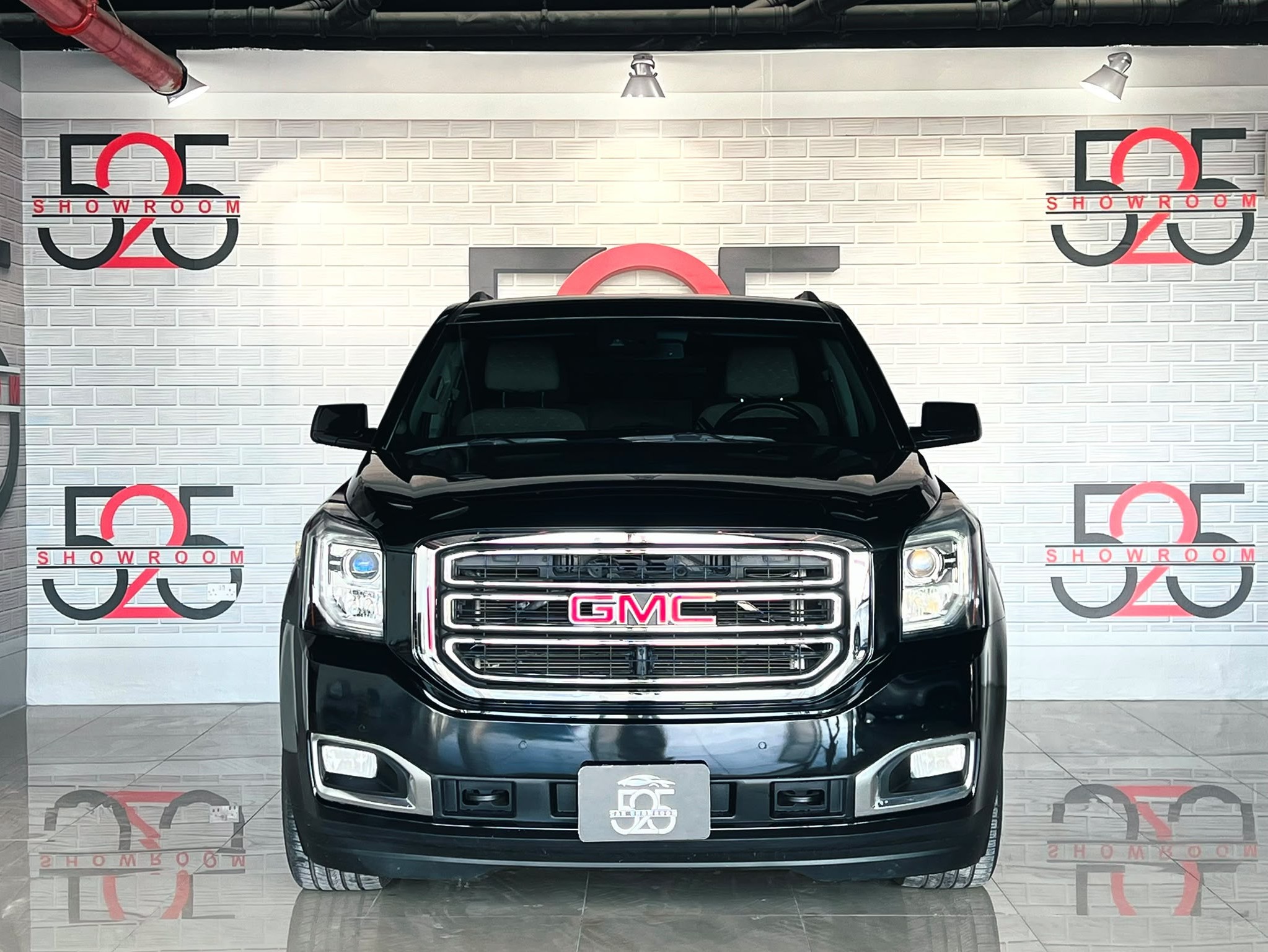 GMC Yukon SLE 2017 - Image 2