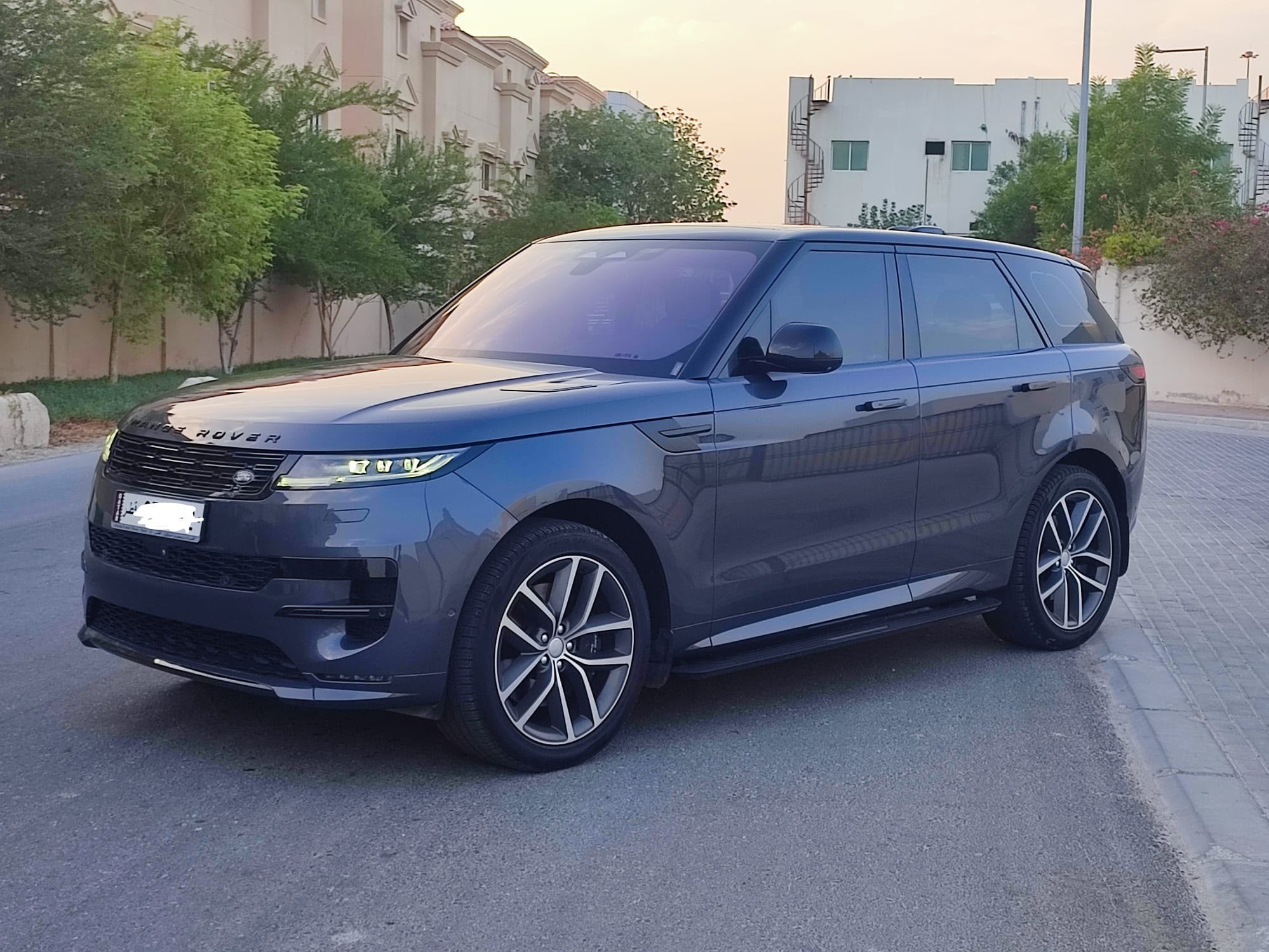 Land Rover Range Rover Sport 2023 - Image 3