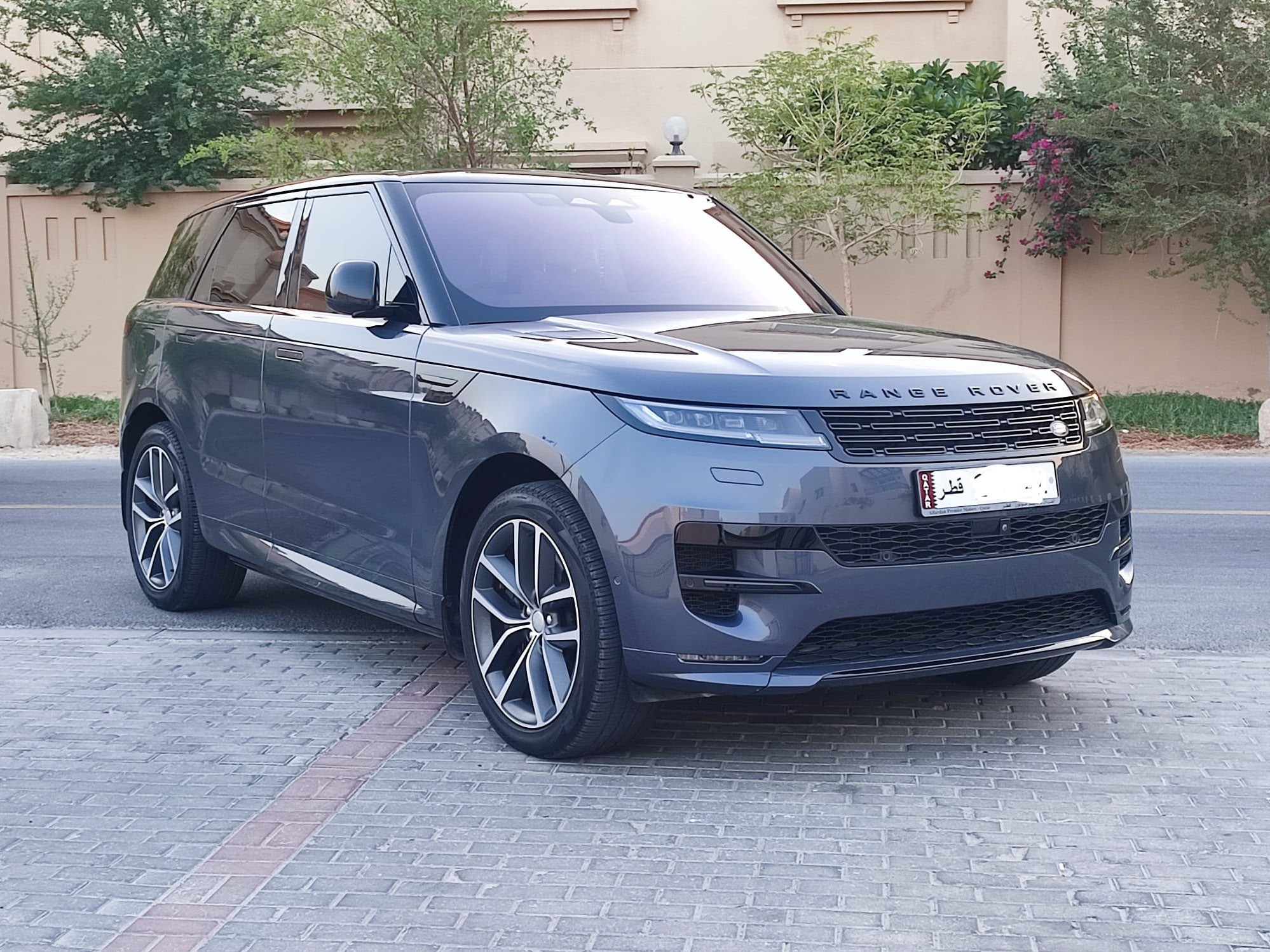 Land Rover Range Rover Sport 2023 - Image 1