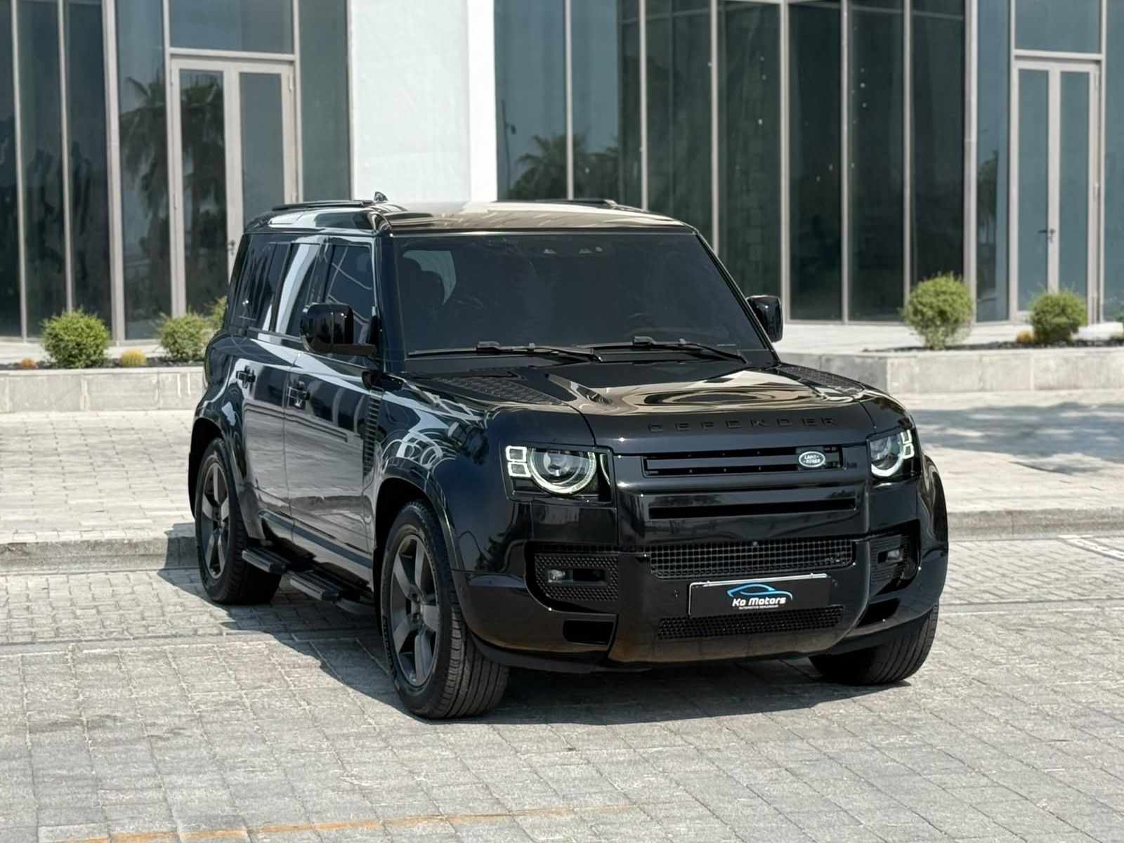 Land Rover Defender 110 3.0i6 HSE 2023