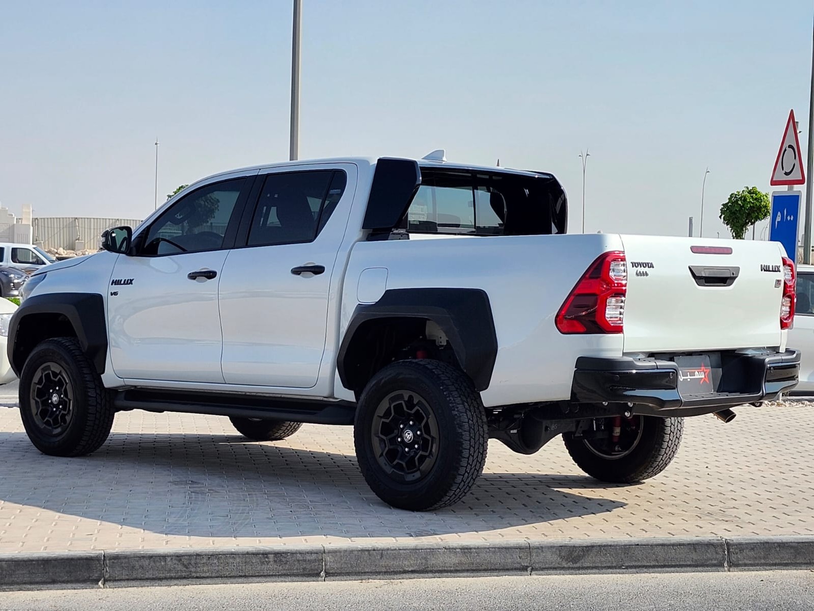 Toyota Hilux GR 2024 - Image 3