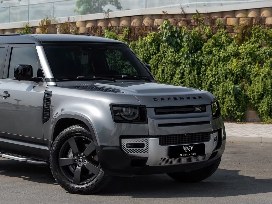 Land Rover Defender 110 HSE 2021 - Image 2
