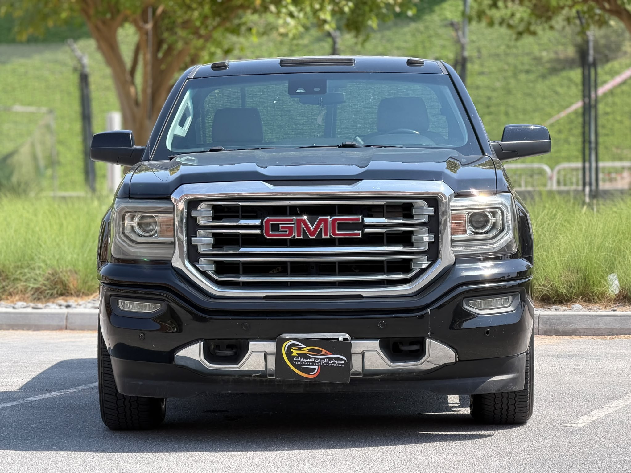GMC Sierra 1500 2018 - Image 2