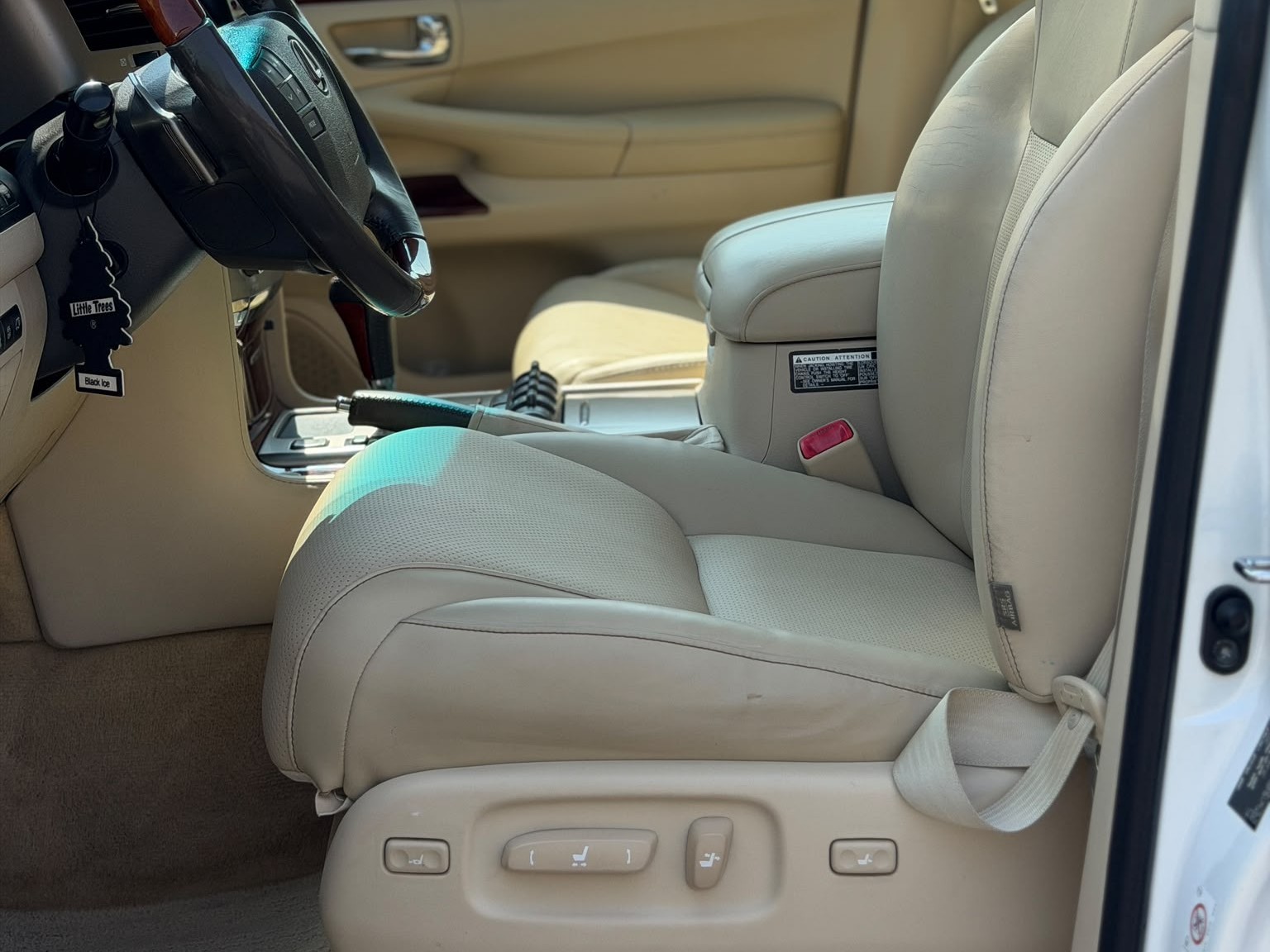لكزس ال اكس 570 2015 - Image 2