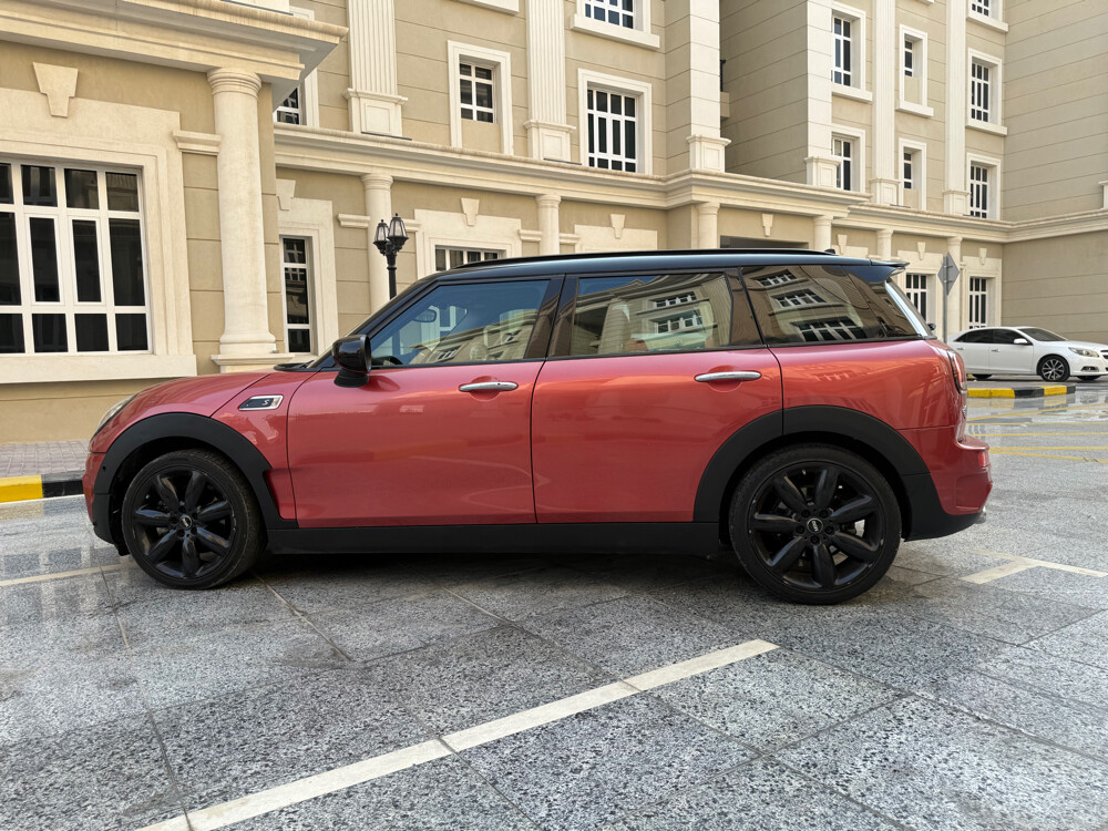 Mini Cooper Clubman 2021 - Image 2