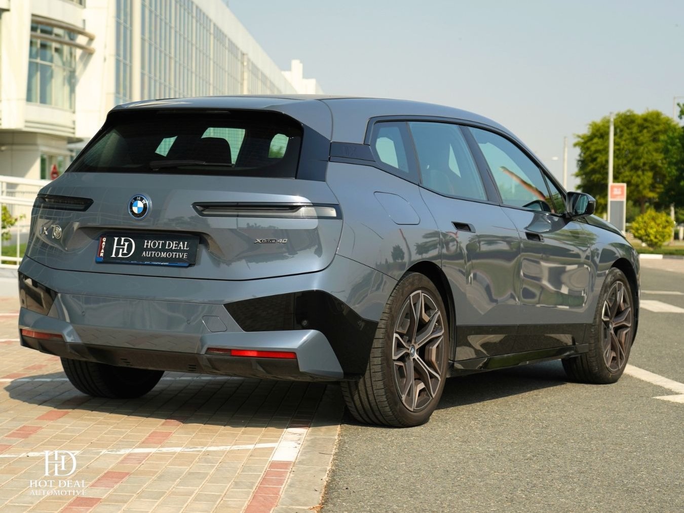 BMW ix xDrive40 Sport Package 2024 - Image 4