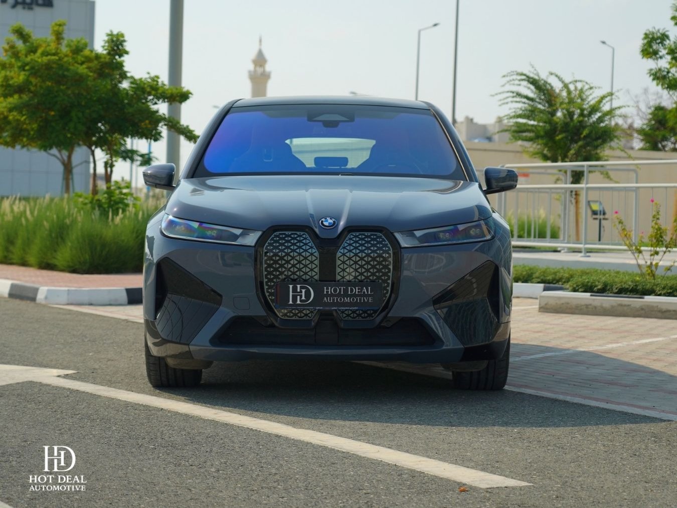 BMW ix xDrive40 Sport Package 2024 - Image 2