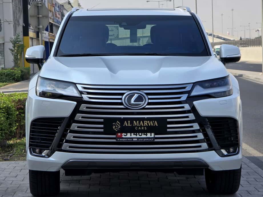 Lexus LX 600 Luxury  2023 - Image 2