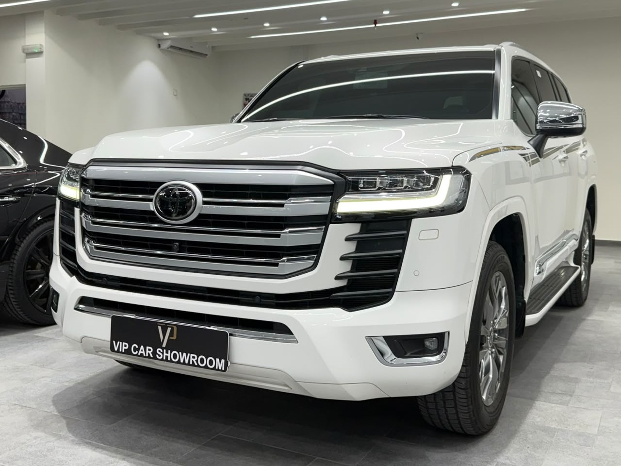 Toyota Land Cruiser VXR Twin Turbo 2022 - Image 3