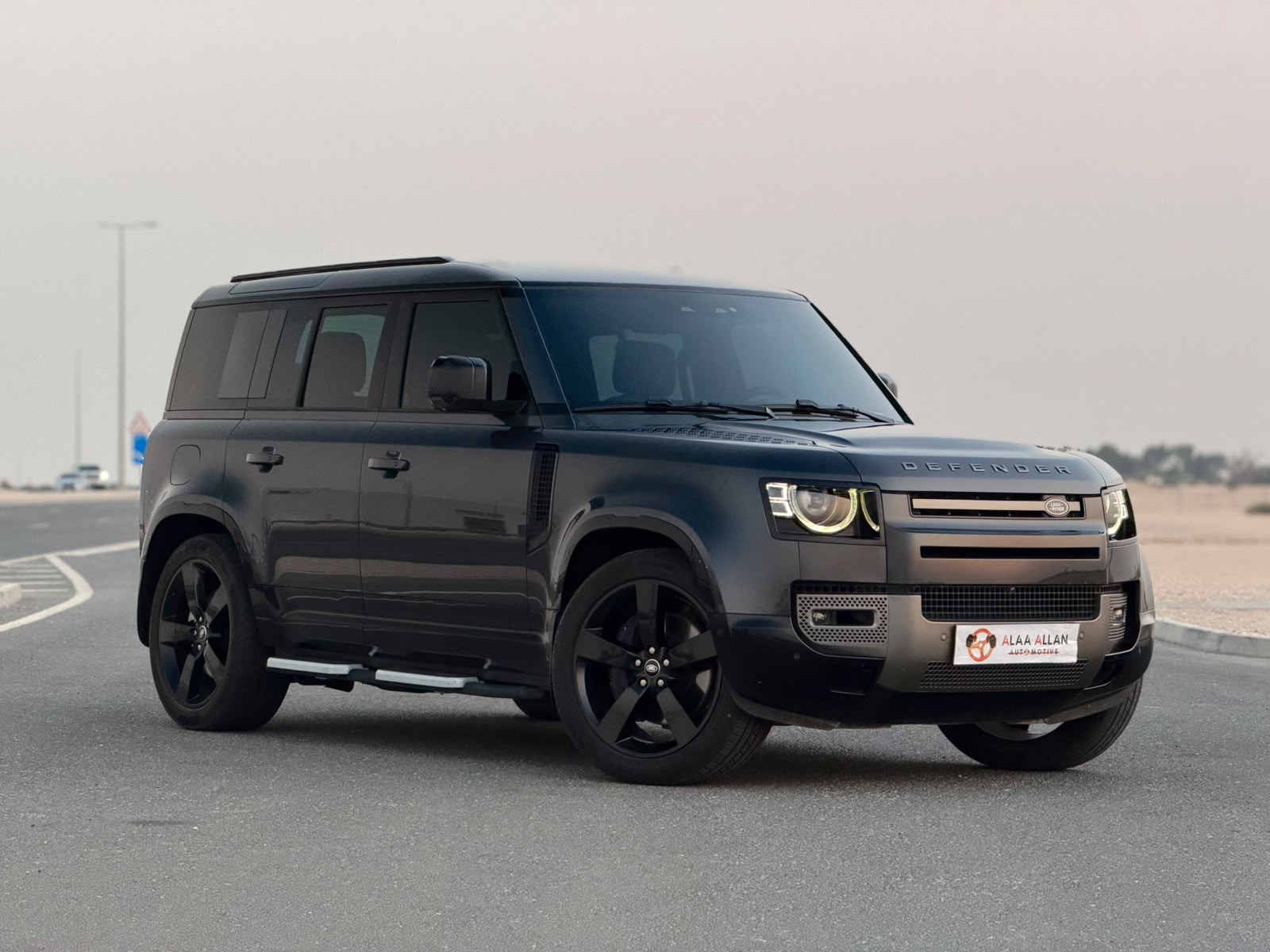Land Rover Defender 110 2025 - Image 1